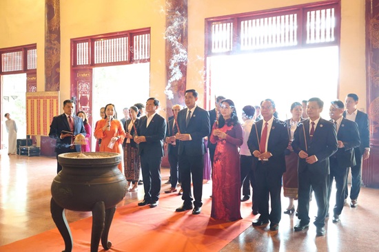 DOAN CHAMPASAK-HINH6.jpg