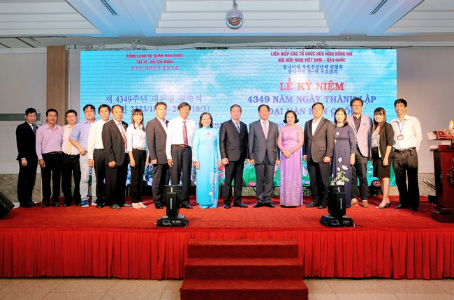 3X5A8907 (Copy).JPG