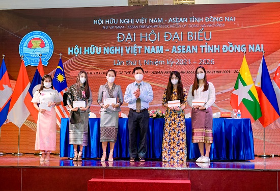 05-11 VN-ASEAN 3.jpg