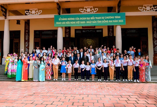 Giao lưu Việt nhật 1.jpg