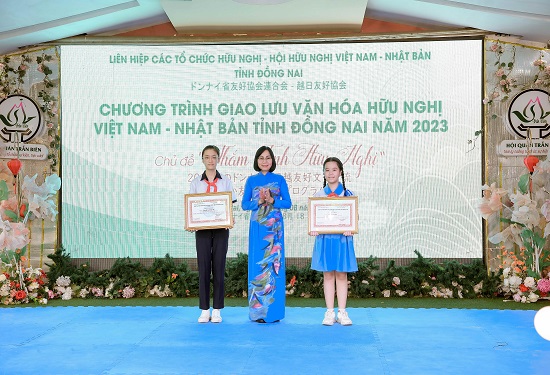 Giao lưu Việt nhật 7.jpg