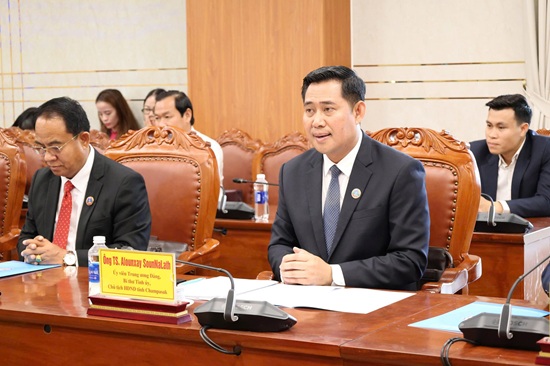 DOAN CHAMPASAK-HINH2.jpg