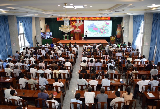 HOI NGHI CHUYEN DE VE CTDNND.jpg