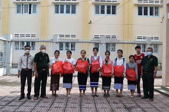 26-1-22-THAM SV LAO 1.jpg