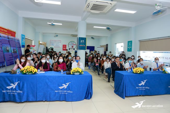 4-2022-RA MAT CHI HOI VIET MY LAC HONG 1.jpg