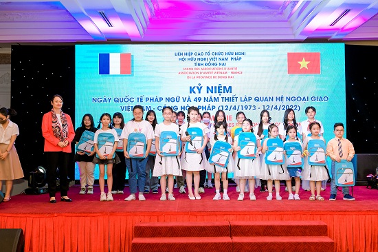 4-2022-KN QUOC TE PHAP NGU4.JPG