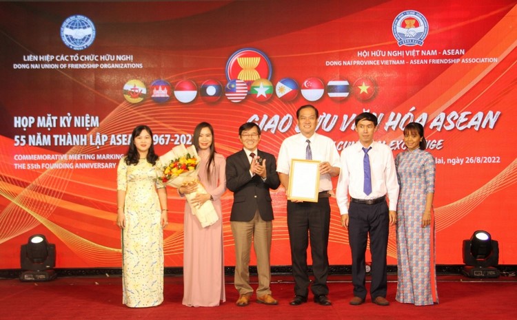 8-2022 GIAO LUU ASEAN 5.jpg