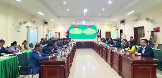 2025-TET LAO CAM6.jpg